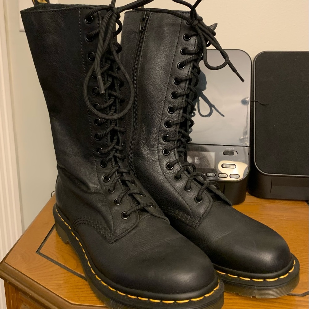 Dr. Martens Black Leather Lace-Up Combat Boots with Yellow Stitching - Picture 5 of 6